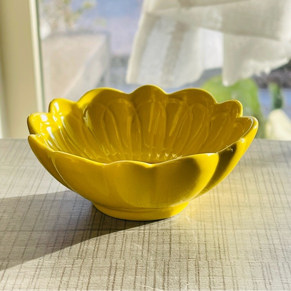 Flower Snack Bowl NWT - Picture 2 of 3